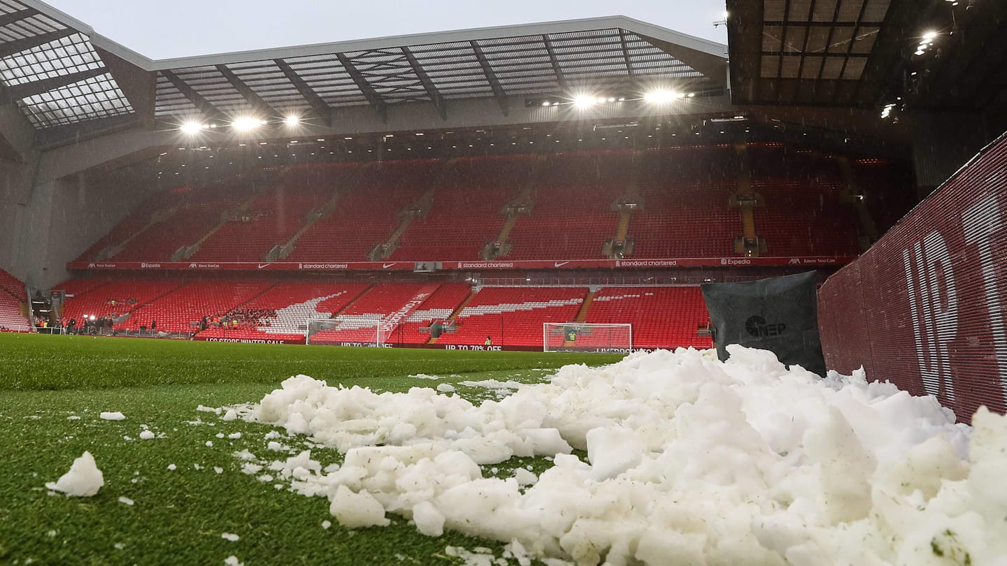 Manchester United Legend Tried Hilarious Ploy to Postpone Liverpool Clash