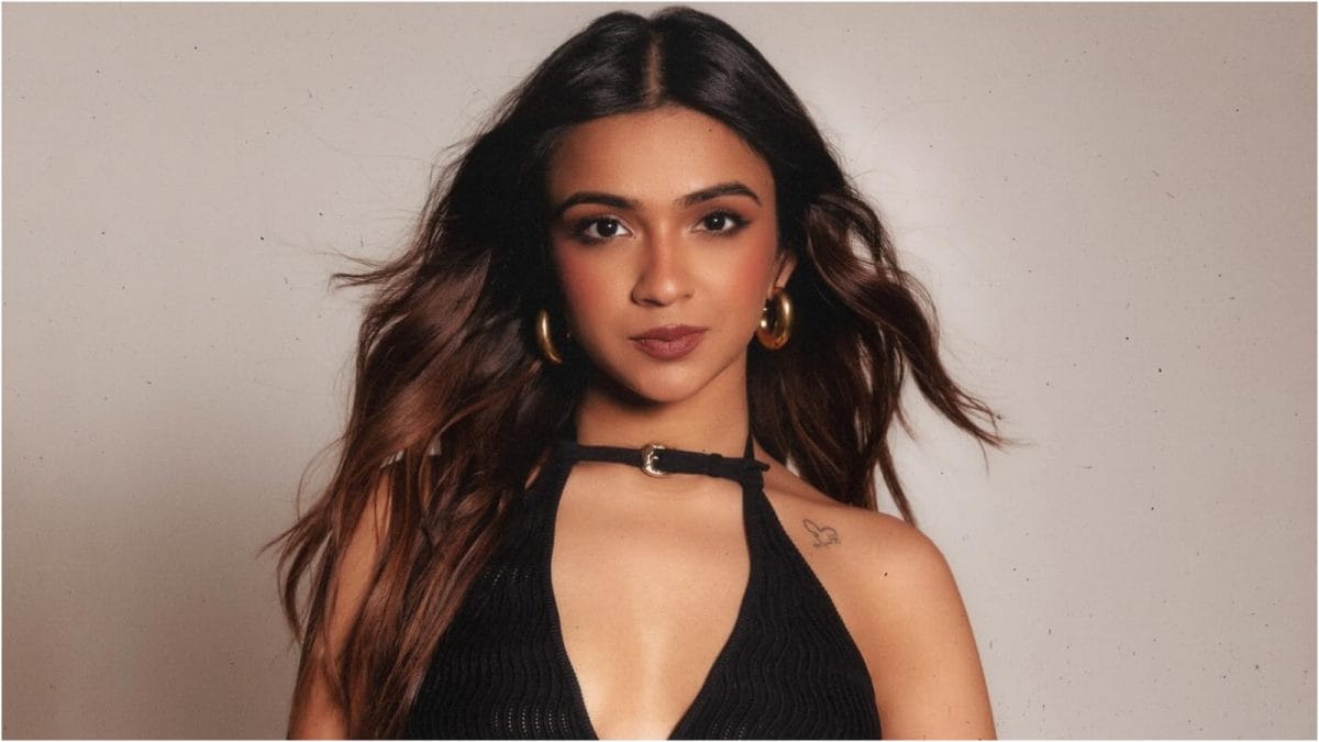 Apoorva Mukhijas Net Worth Rs 41 Crore The Rebel Kid BREAKS Silence On Viral Claim 2025 07 d2d6ad38